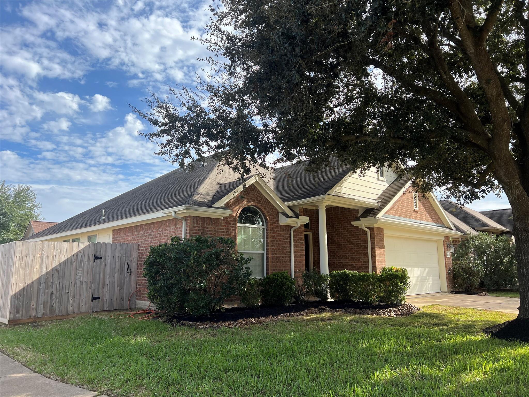 21830 Saragosa Pond Lane