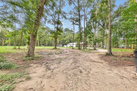 Photo of 24824 W Christine Dr Drive, Splendora, TX 77372 (MLS # 44543015)
