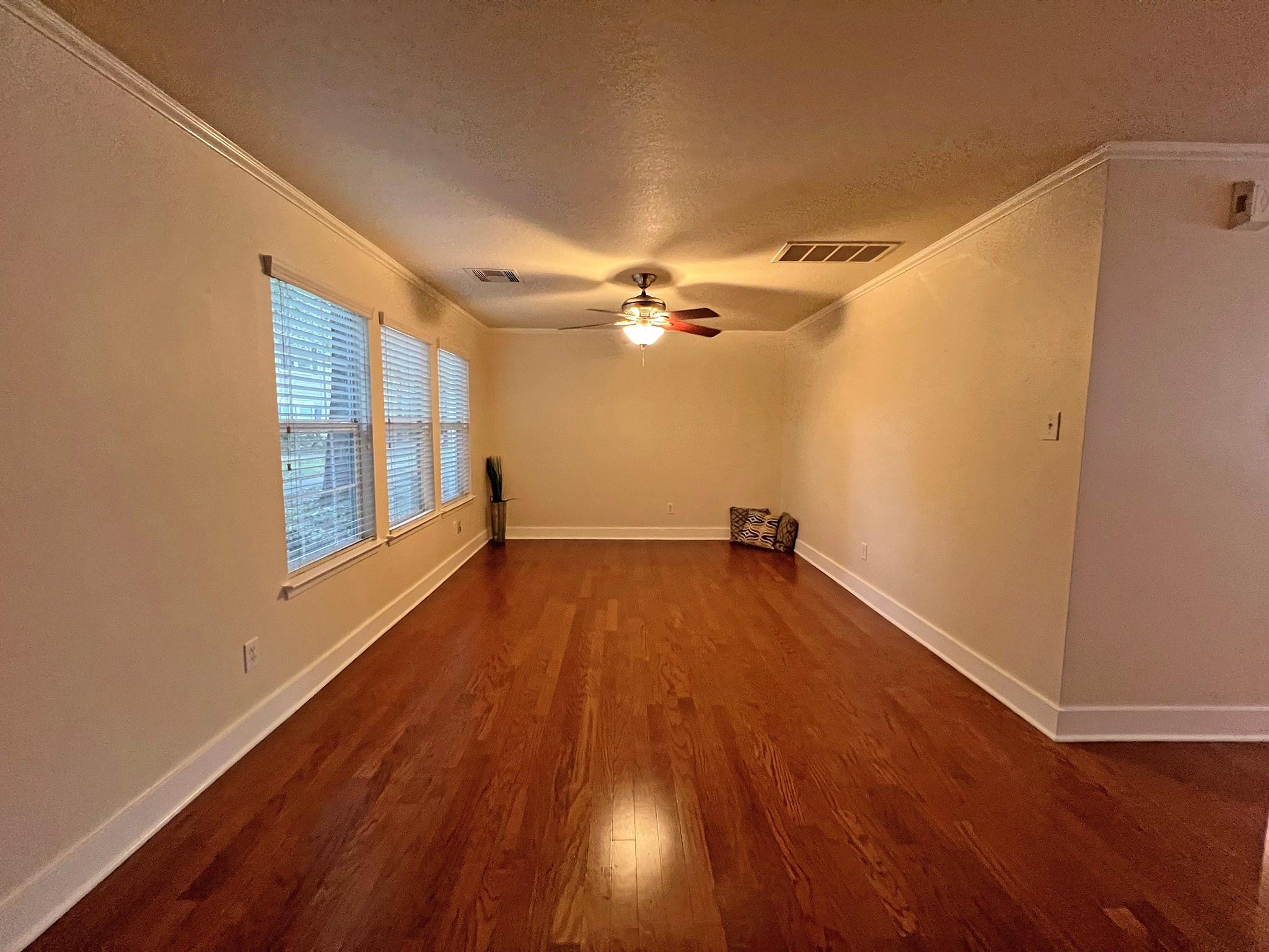 26877 Haileys Manor