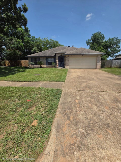 Photo of 14435 E Glen Willow Road, Missouri City, TX 77489 (MLS # 12564525)