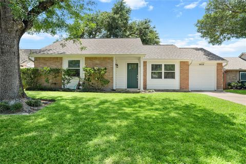 Photo of 6610 Blue Ridge Drive, Richmond, TX 77469 (MLS # 29921144)