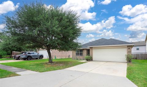 Photo of 1207 Bartlett Cove Drive, Houston, TX 77067 (MLS # 2605148)
