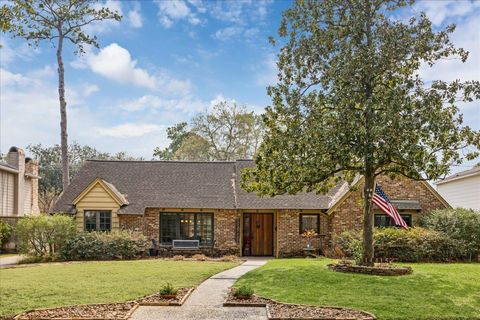 Photo of 14415 Carolcrest Drive, Houston, TX 77079 (MLS # 34010273)