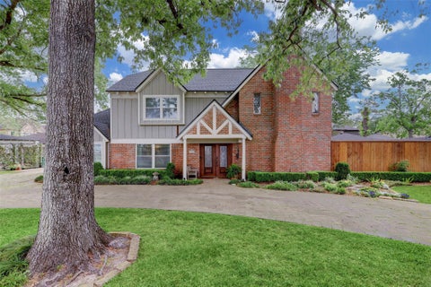 Photo of 1618 Hillendahl Boulevard, Houston, TX 77055 (MLS # 98202294)