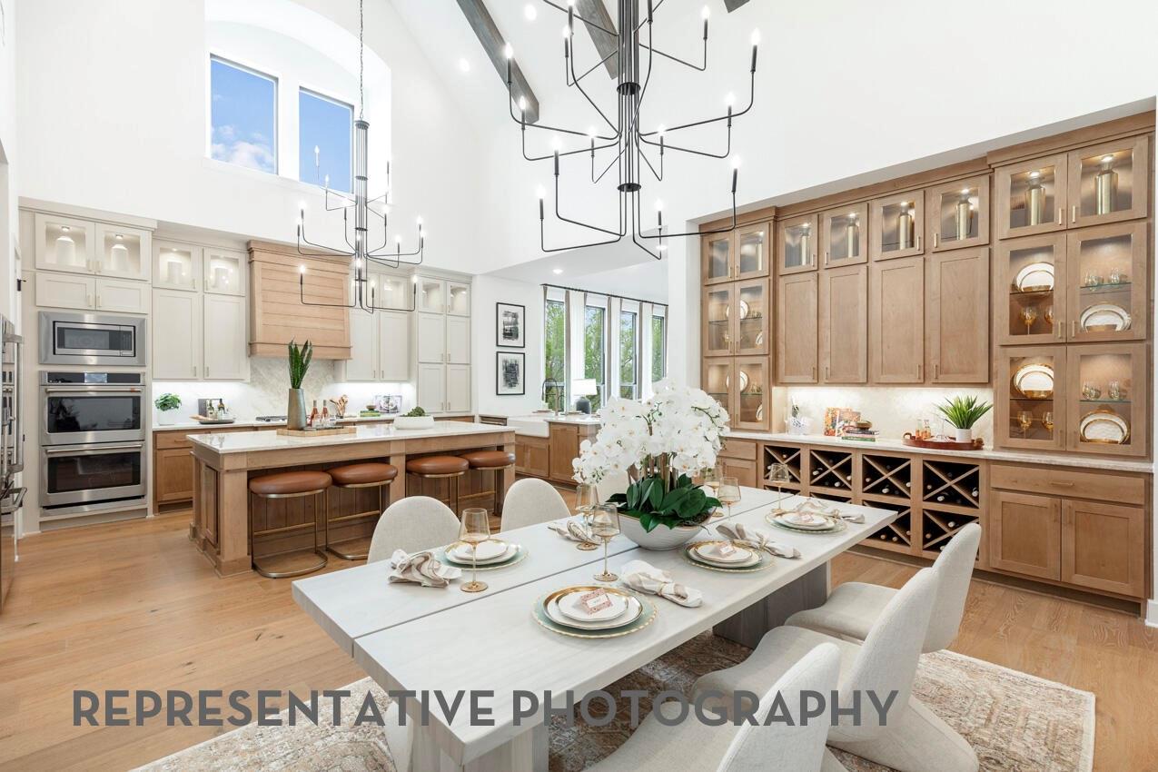 937 Hilltop View Lane