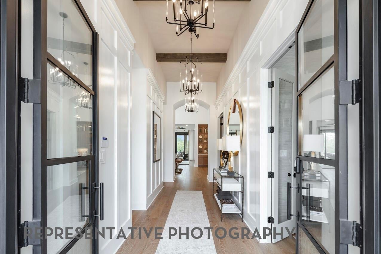937 Hilltop View Lane