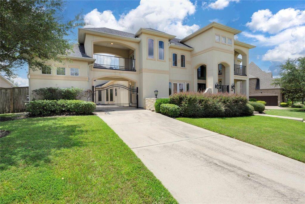 25207 Springwood Lake Drive
