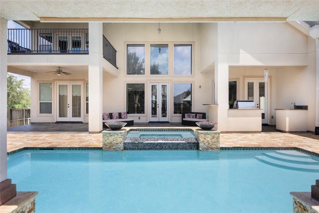 25207 Springwood Lake Drive