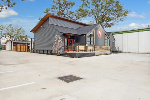 Tiny photo for 1514 Chantilly Lane, Houston, TX 77018 (MLS # 15534211)