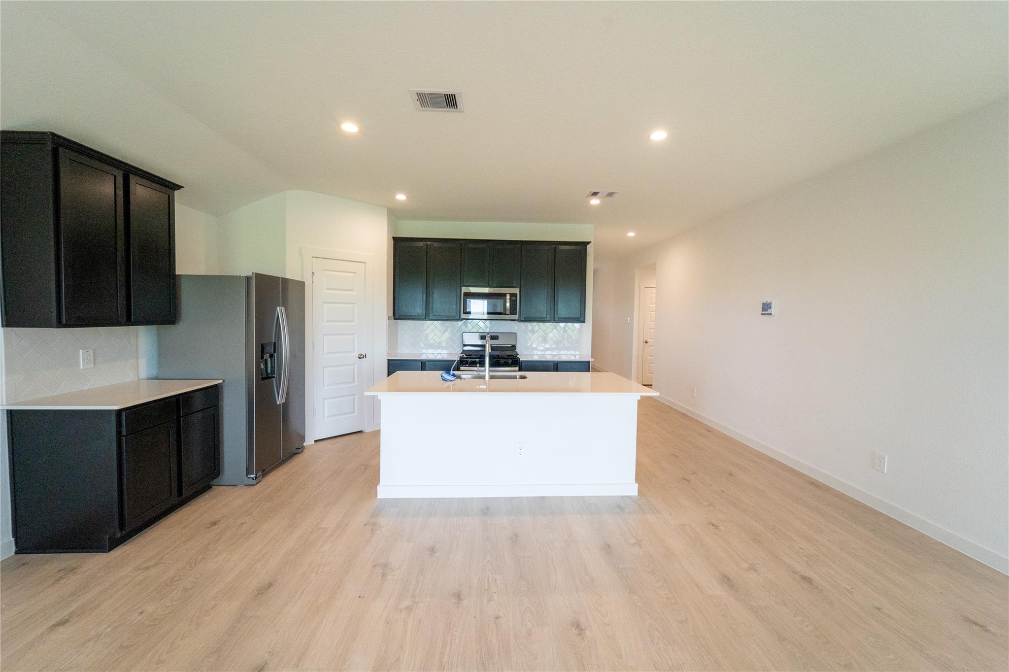 3827 Pierce Place Lane