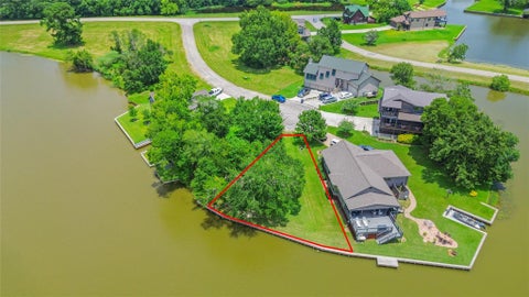 Photo of 14 Wild Iris Court, Huntsville, TX 77340 (MLS # 15599436)