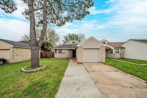 Photo of 13215 Vista Oro Drive, Houston, TX 77041 (MLS # 15926921)