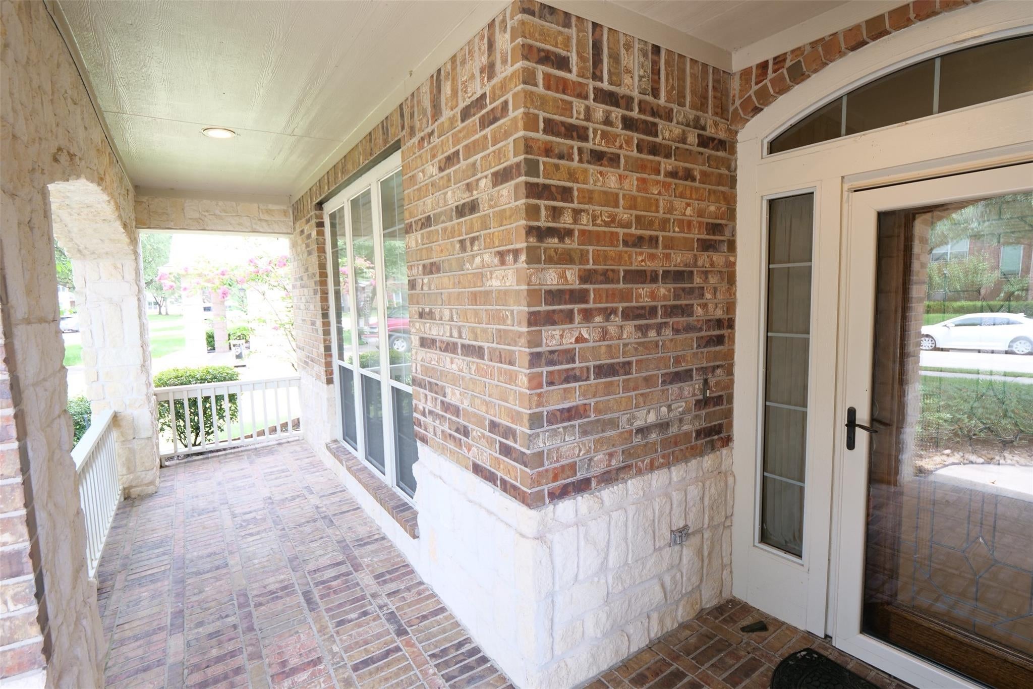22719 Sierra Lake Court