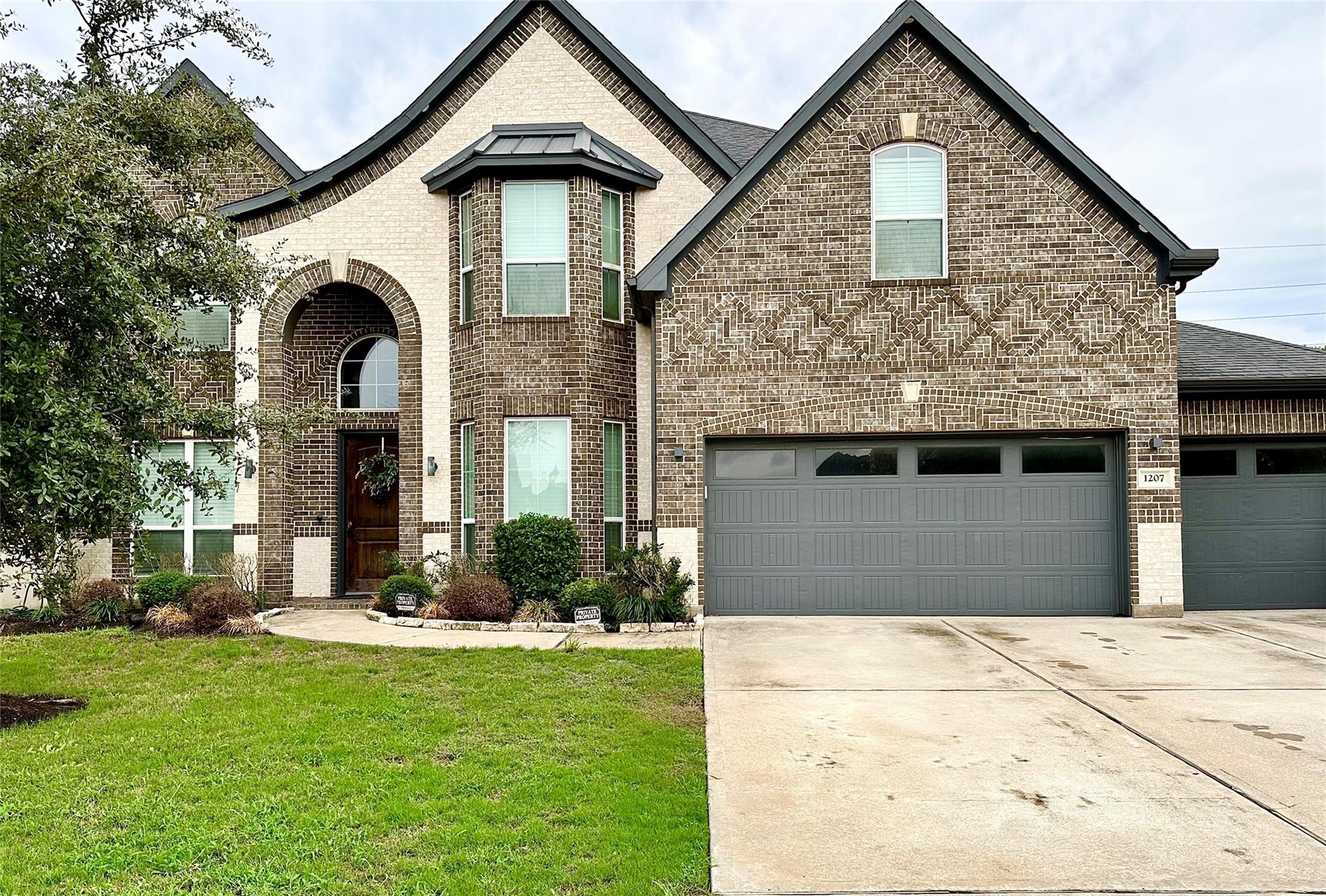 1207 Euclid Court