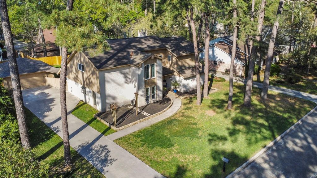 Photo of 2007 Seven Oaks Drive, Kingwood, TX 77339 (MLS # 54476326)