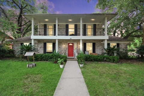 Photo of 8923 Haverstock Drive, Houston, TX 77031 (MLS # 6940021)