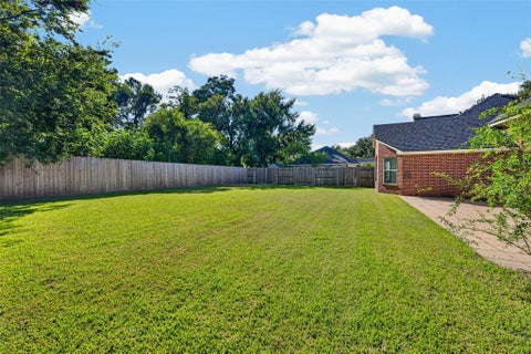 Tiny photo for 8519 Babbling Brook Court, Sugar Land, TX 77479 (MLS # 89067011)
