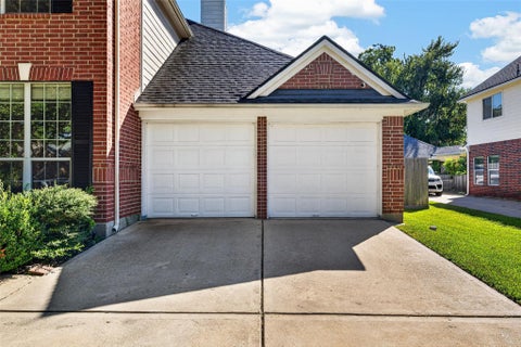 Tiny photo for 8519 Babbling Brook Court, Sugar Land, TX 77479 (MLS # 89067011)