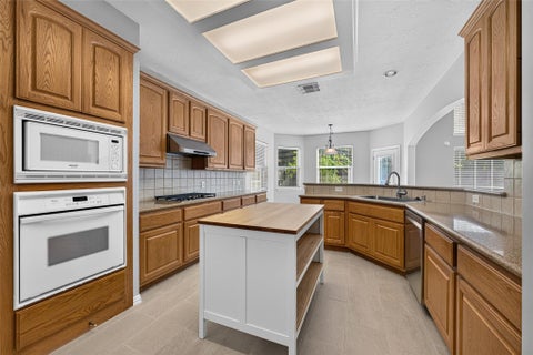 Tiny photo for 8519 Babbling Brook Court, Sugar Land, TX 77479 (MLS # 89067011)