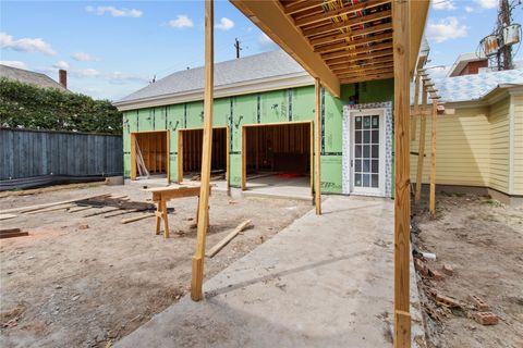 Tiny photo for 10 Courtlandt Place, Houston, TX 77006 (MLS # 13713248)