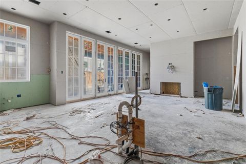 Tiny photo for 10 Courtlandt Place, Houston, TX 77006 (MLS # 13713248)