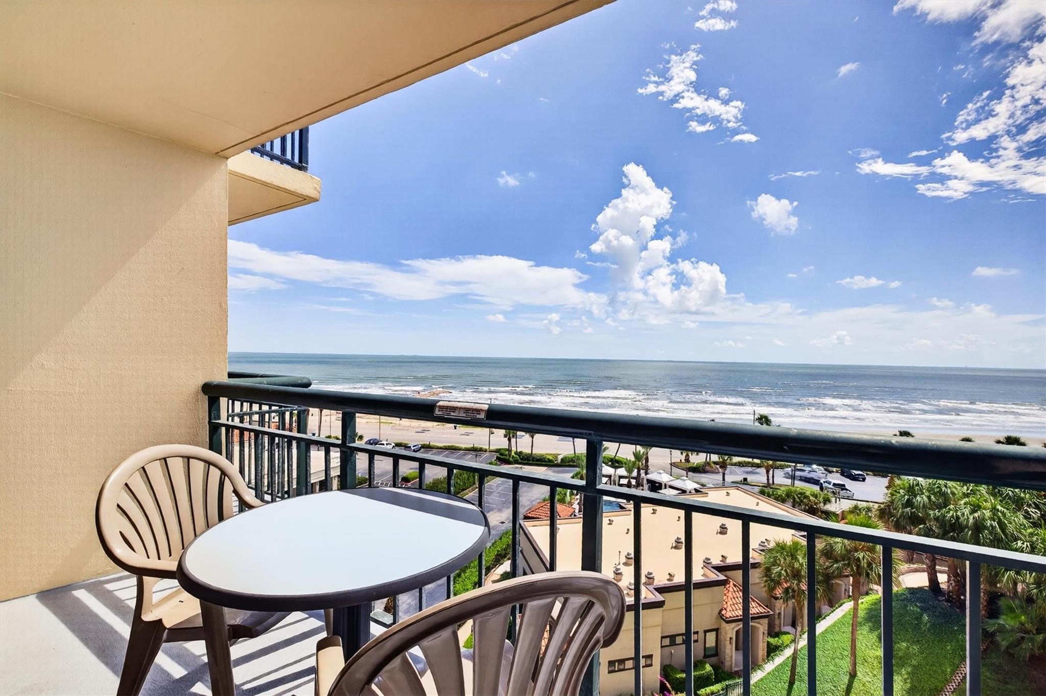 5220 Seawall Boulevard 737D