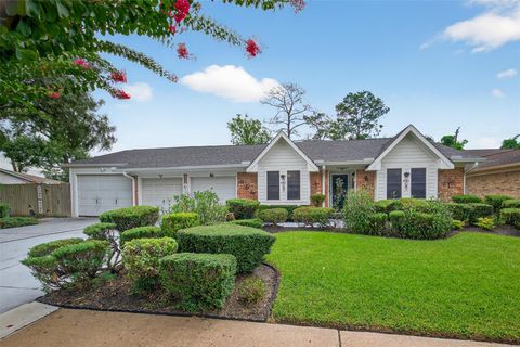 331 Haymarket Lane Houston TX 77015