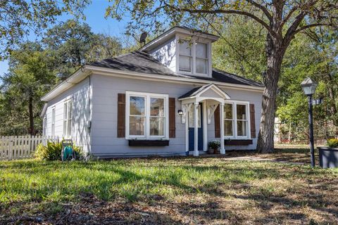 Photo of 641 N Franklin Street, La Grange, TX 78945 (MLS # 17264146)