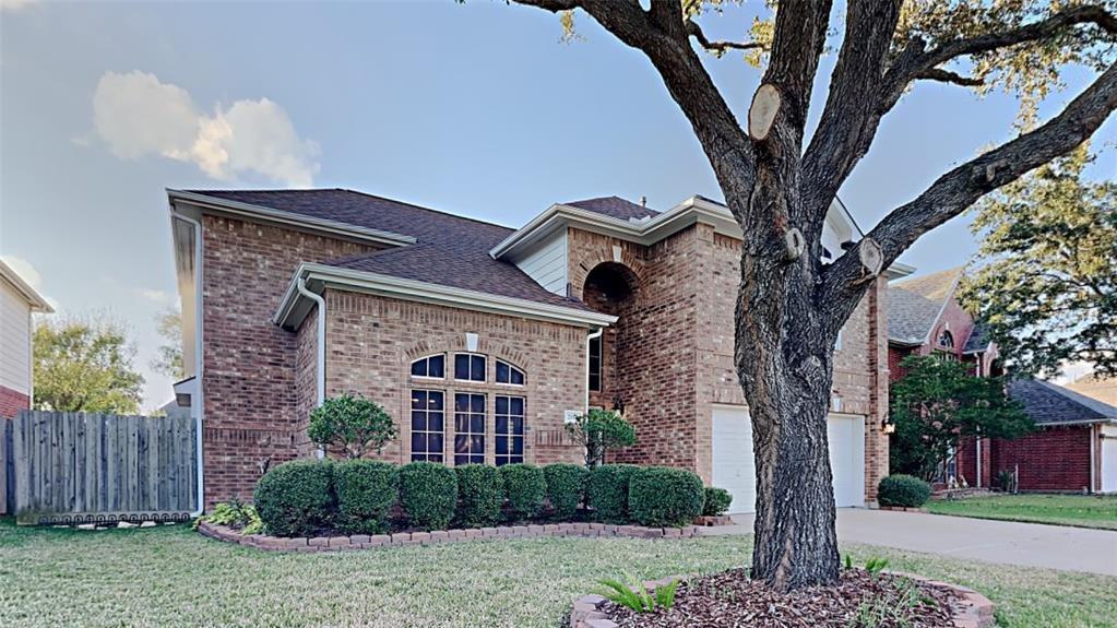 2114 Winding Hollow Drive