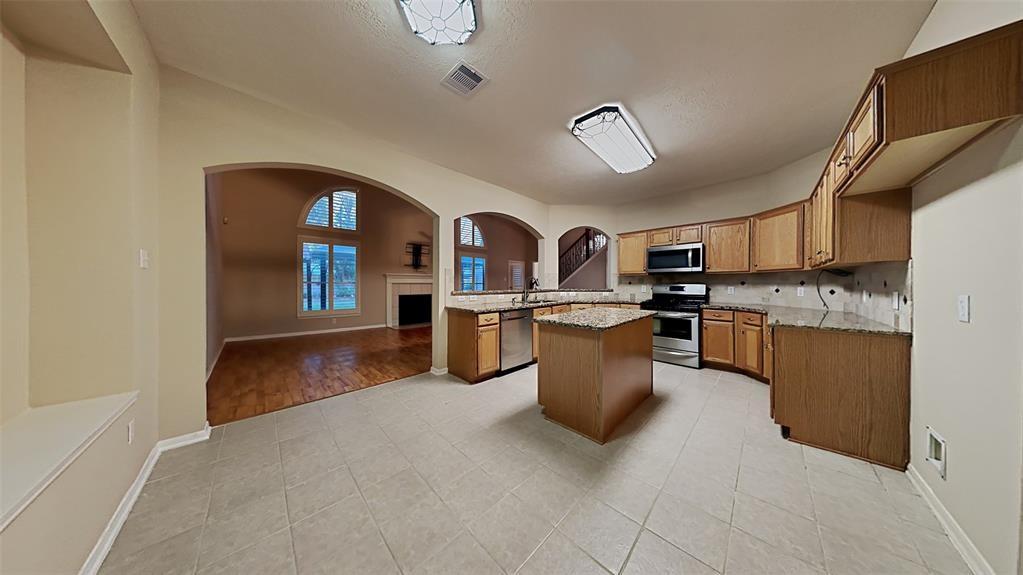 2114 Winding Hollow Drive