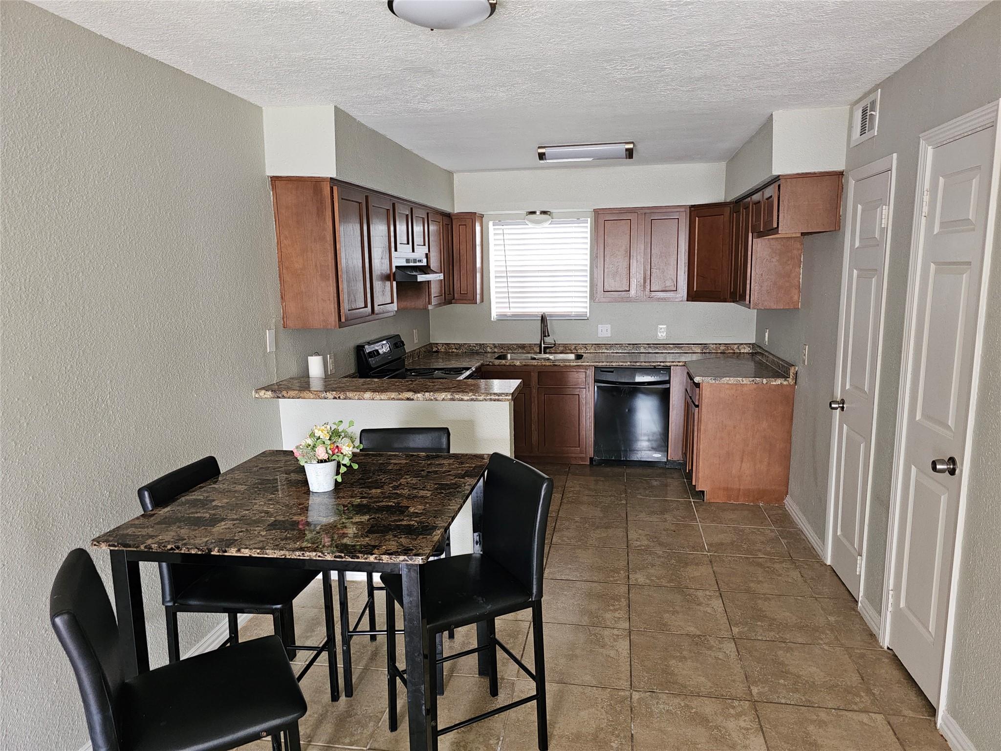 1500 Oleander Drive A