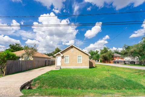 Photo of 9143 Conger Street, Houston, TX 77075 (MLS # 14164886) Photo of 9143 Conger Street, Houston, TX 77075 (MLS # 14164886)