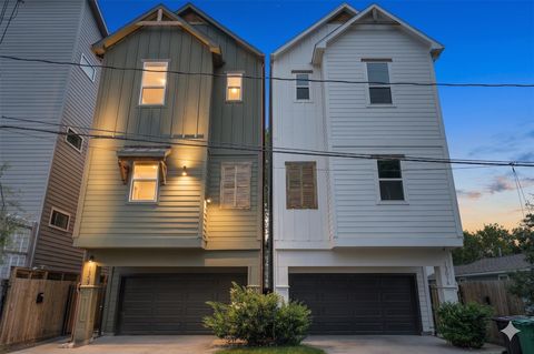 Photo of 1307 E 27th Street, Houston, TX 77009 (MLS # 72216964)