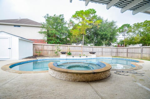 Homes For Rent - 402 Prattwood Court<br/> League City, TX 77573