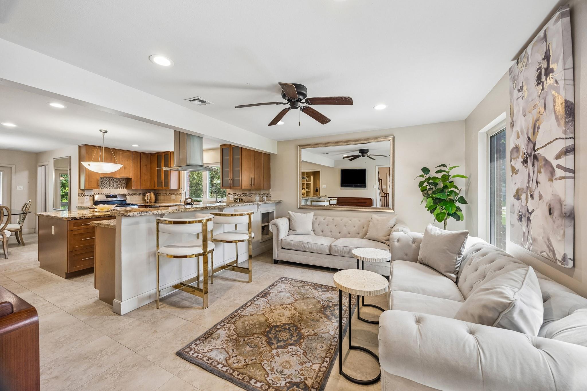 9703 Oasis Drive