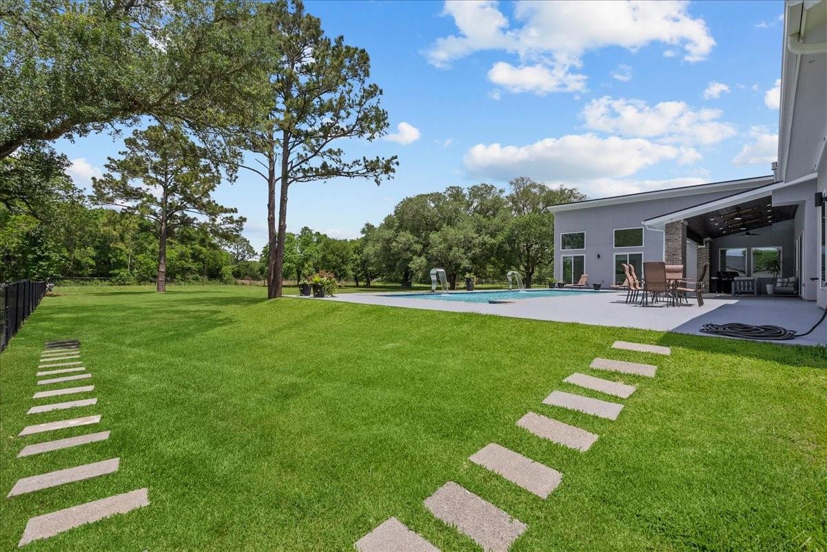 Manvel, Texas, 77578, United States, 4 Bedrooms Bedrooms, ,5 BathroomsBathrooms,Residential,Active,2042178