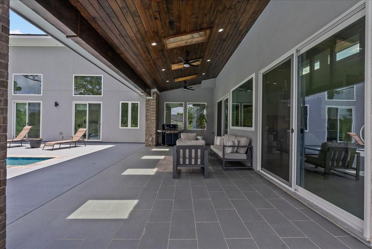 Manvel, Texas, 77578, United States, 4 Bedrooms Bedrooms, ,5 BathroomsBathrooms,Residential,Active,2042178
