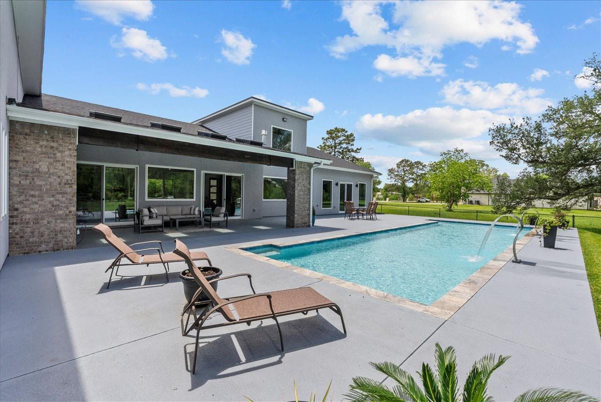 Manvel, Texas, 77578, United States, 4 Bedrooms Bedrooms, ,5 BathroomsBathrooms,Residential,Active,2042178