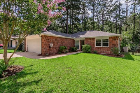 Photo of 3134 Winding Way, Huntsville, TX 77340 (MLS # 11848020)