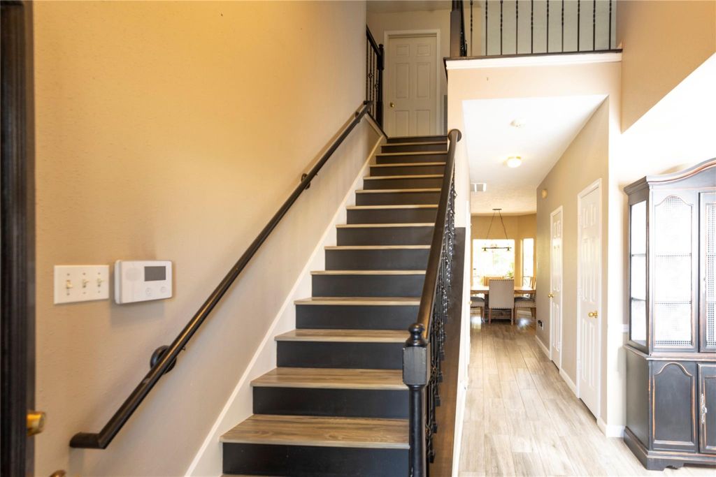 Photo of 1015 Highland Woods Drive, Highlands, TX 77562 (MLS # 14650762)