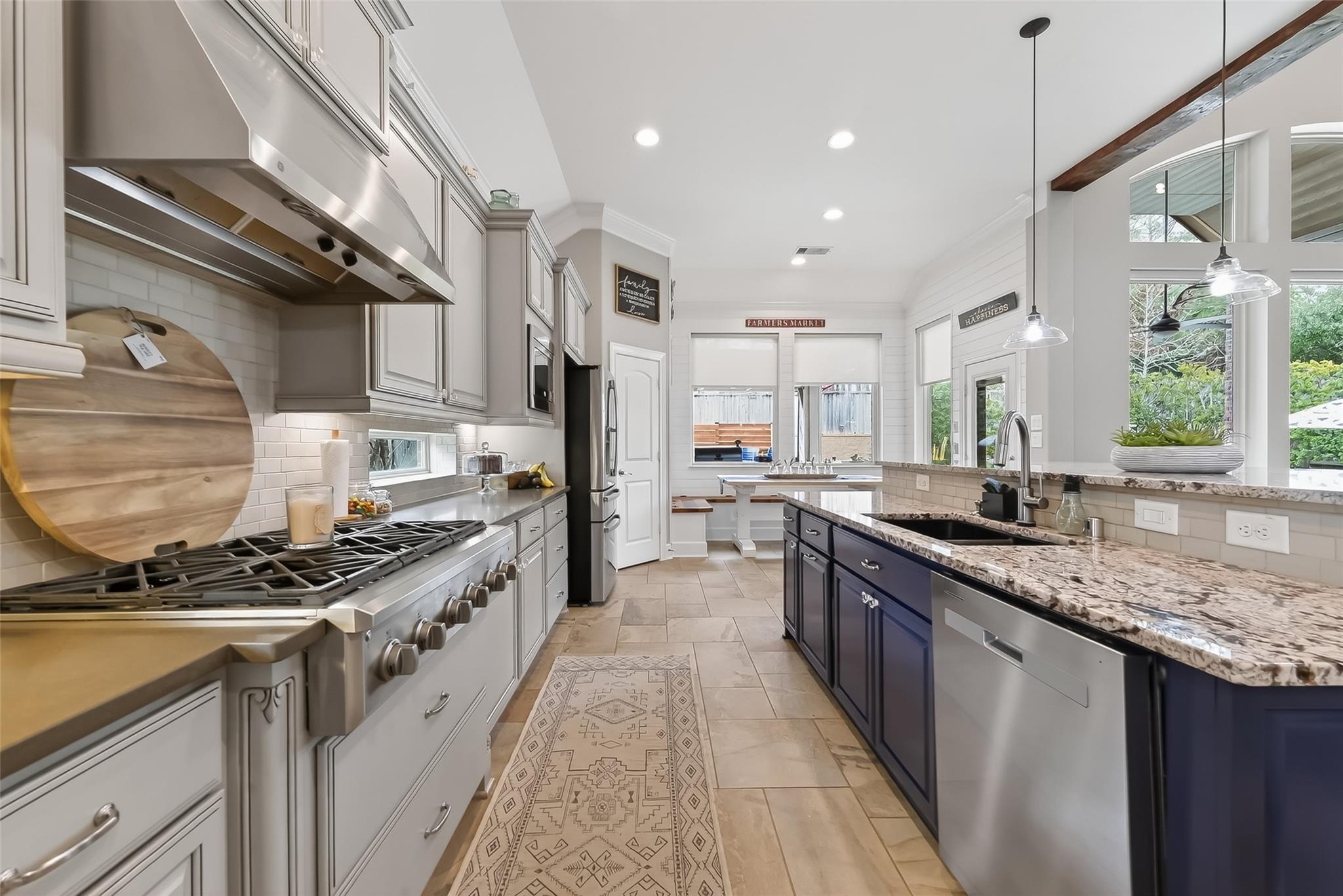 2038 Graystone Hills Drive