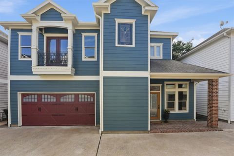 Photo of 917 W 23rd Street, Houston, TX 77008 (MLS # 37966891)