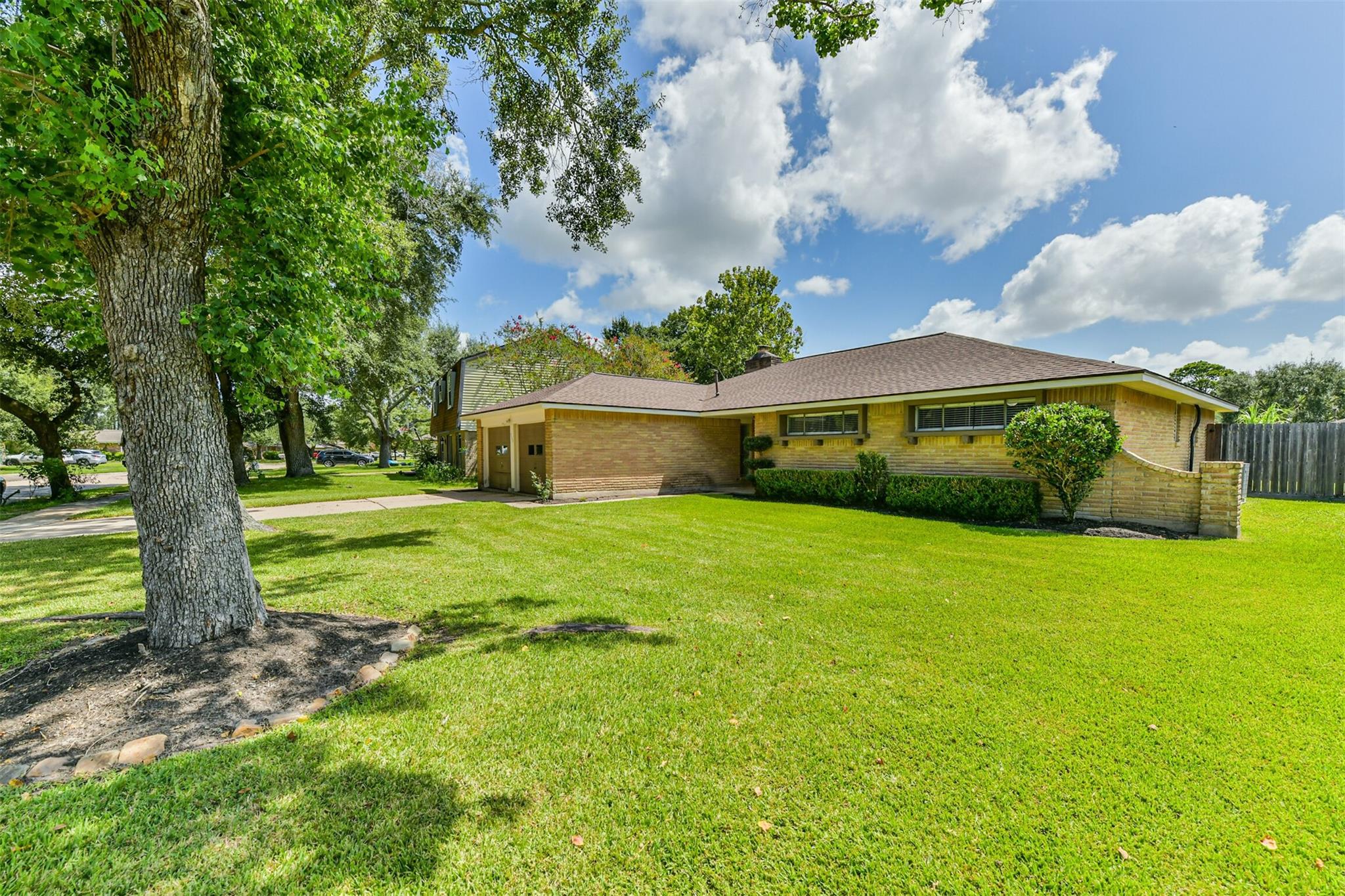 311 Stonehenge Lane