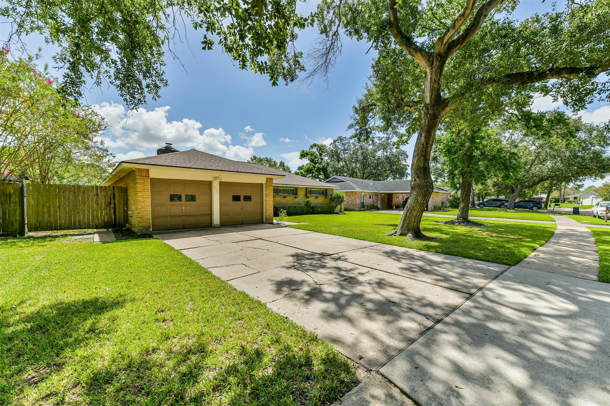 311 Stonehenge Lane