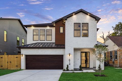 Photo of 614 Eleanor Street, Houston, TX 77009 (MLS # 82262702)