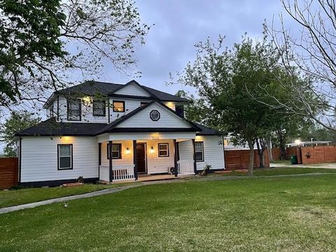 Photo of 7338 Fauna Street, Houston, TX 77061 (MLS # 82753729)