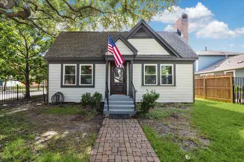 Photo of 4601 Oak Ridge Street, Houston, TX 77009 (MLS # 69265566)