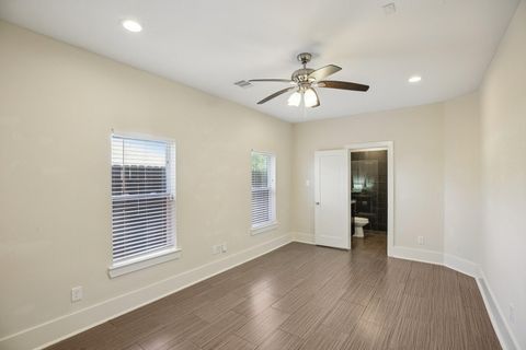 Tiny photo for 209 Burr Street #C, Houston, TX 77011 (MLS # 96343044)