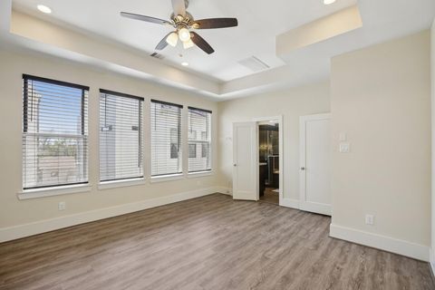 Tiny photo for 209 Burr Street #C, Houston, TX 77011 (MLS # 96343044)