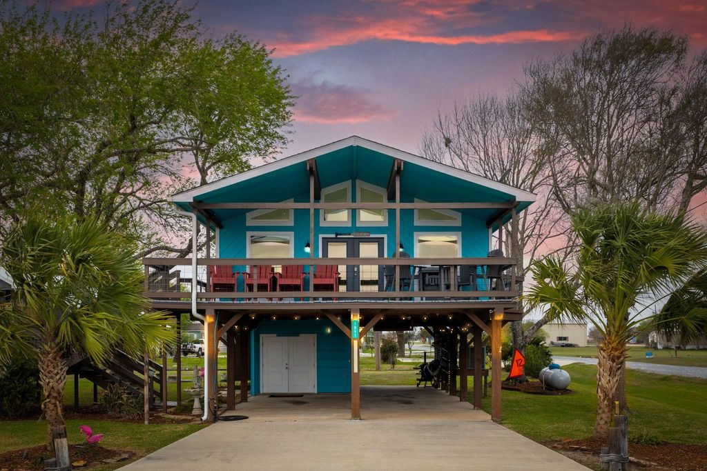 Photo of 1941 Bayview Drive, Palacios, TX 77465 (MLS # 38236811)